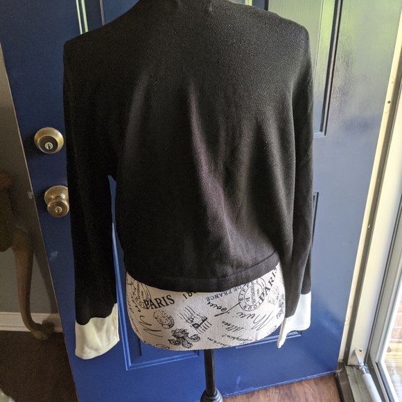 Cardigan - Picture 4 of 4